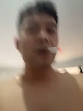 Snapshot of zxb757369 chatting on 11/23/25, 02:22 zxb757369 online show from 11/23/25, 02:22