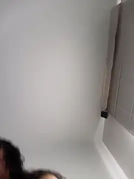 Snapshot of JaquiDi chatting on 11/12/25, 04:51 JaquiDi online show from 11/12/25, 04:51