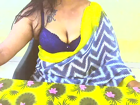 Snapshot of sriyazhini chatting on 12/18/25, 05:24 sriyazhini online show from 12/18/25, 05:24