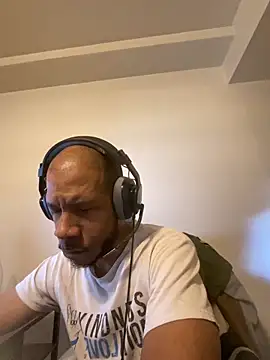 Snapshot of MrDaddyBbSnake chatting on 01/12/25, 11:58 MrDaddyBbSnake online show from 01/12/25, 11:58