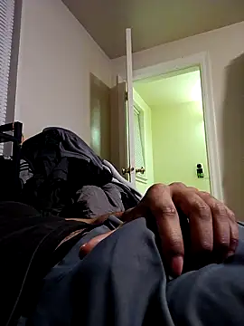 Snapshot of MrDaddyBbSnake chatting on 02/16/25, 07:15 MrDaddyBbSnake online show from 02/16/25, 07:15