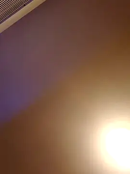 Snapshot of MrDaddyBbSnake chatting on 02/24/25, 05:43 MrDaddyBbSnake online show from 02/24/25, 05:43