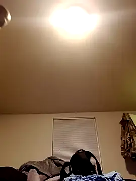 Snapshot of MrDaddyBbSnake chatting on 02/27/25, 03:04 MrDaddyBbSnake online show from 02/27/25, 03:04