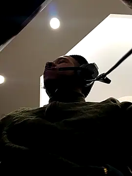 Snapshot of MrDaddyBbSnake chatting on 02/27/25, 10:42 MrDaddyBbSnake online show from 02/27/25, 10:42