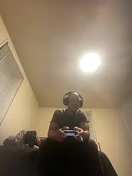 Snapshot of MrDaddyBbSnake chatting on 09/12/25, 01:17 MrDaddyBbSnake online show from 09/12/25, 01:17