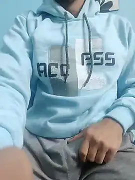 TOPMOON001 online show from 01/20/25, 12:39