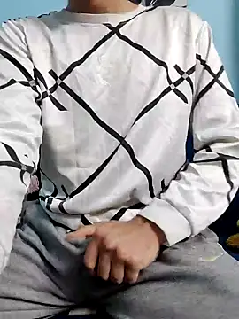 TOPMOON001 online show from 01/21/25, 11:56