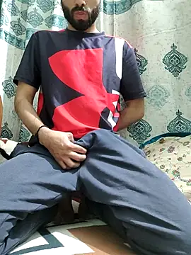 TOPMOON001 online show from 02/26/25, 02:46