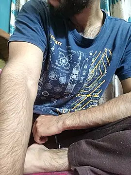 TOPMOON001 online show from 12/18/25, 06:25