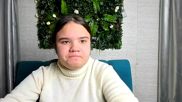 AdeleCruz online show from 01/08/25, 04:11