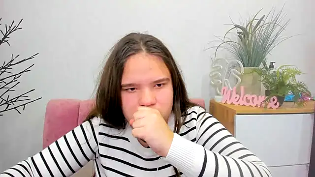 AdeleCruz online show from 02/02/25, 04:22