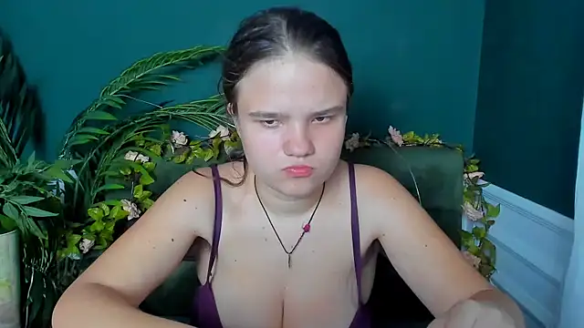 AdeleCruz online show from 03/29/26, 12:05