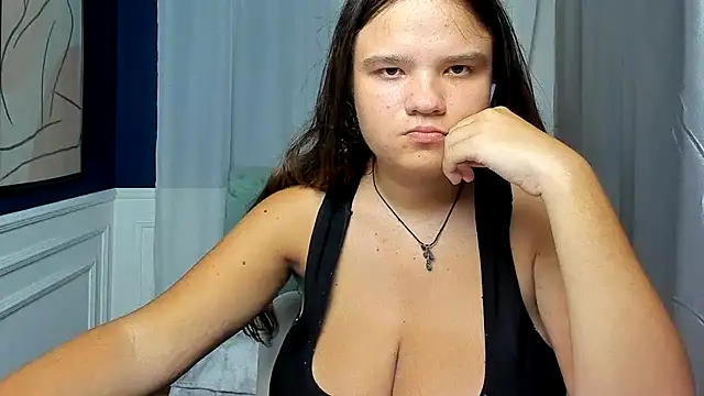 Snapshot of AdeleCruz chatting on 07/01/26, 12:07 AdeleCruz online show from 07/01/26, 12:07