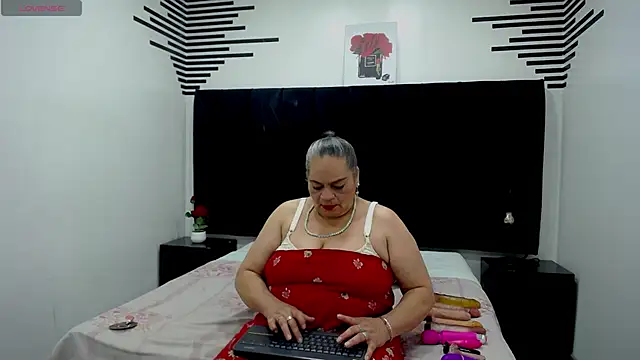 VickyBoobss online show from 09/26/25, 08:35