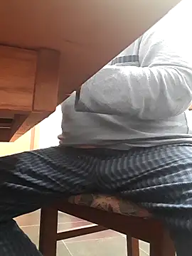 Schwach041967 online show from 09/23/25, 05:21