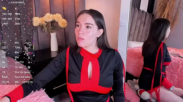 chelsea bolton  online show from 10/31/25, 01:01