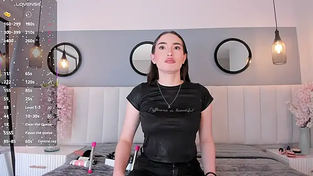 chelsea bolton  online show from 03/01/26, 01:02