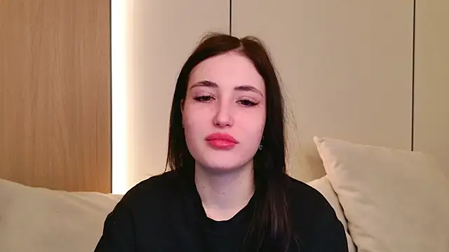 Snapshot of EmmaLawrens chatting on 03/14/26, 10:32 EmmaLawrens online show from 03/14/26, 10:32