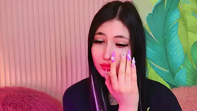 Snapshot of EmmaLawrens chatting on 03/28/26, 10:37 EmmaLawrens online show from 03/28/26, 10:37