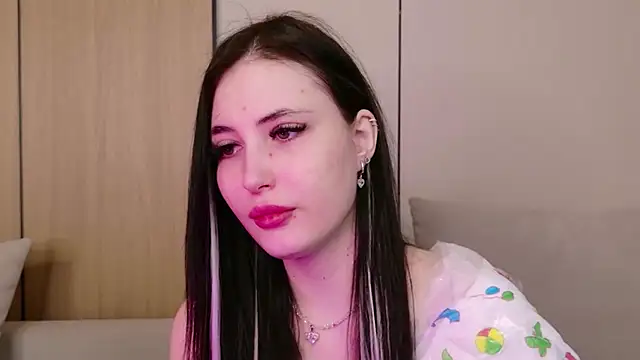 Snapshot of EmmaLawrens chatting on 04/15/26, 10:55 EmmaLawrens online show from 04/15/26, 10:55