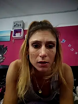 Dessousgirl8787 online show from 01/08/25, 08:39