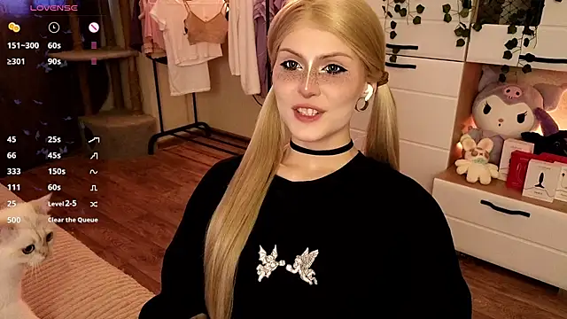 Emily  Mooree online show from 10/08/25, 08:23