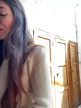 Aleska Miami online show from 05/06/26, 02:22