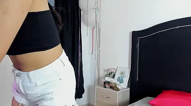 Cleo Hott online show from 03/22/25, 04:14