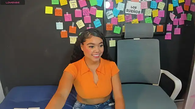 Snapshot of JasmineRose7 chatting on 11/25/25, 07:58 JasmineRose7 online show from 11/25/25, 07:58