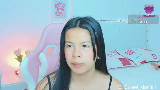Snapshot of sweet_dania_ chatting on 09/13/25, 09:09 sweet dania online show from 09/13/25, 09:09