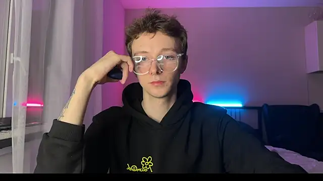 Snapshot of Calvin_Polanski chatting on 01/19/25, 11:21 Calvin Polanski online show from 01/19/25, 11:21