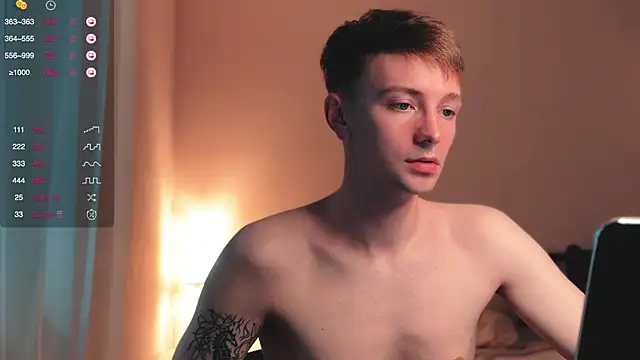 Snapshot of Calvin_Polanski chatting on 09/09/25, 04:34 Calvin Polanski online show from 09/09/25, 04:34