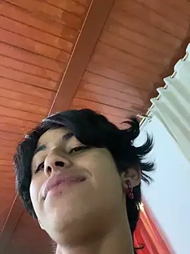 boysLittle online show from 03/22/25, 08:29