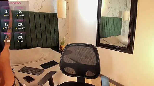 tim  fox online show from 09/29/25, 12:10