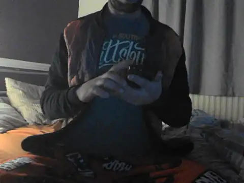 allnaked00 online show from 11/18/25, 03:45