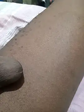 Snapshot of mario0212 chatting on 09/27/25, 03:33 mario0212 online show from 09/27/25, 03:33