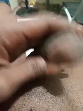 Snapshot of mario0212 chatting on 09/29/25, 04:06 mario0212 online show from 09/29/25, 04:06