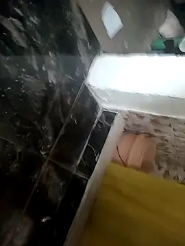 Snapshot of mario0212 chatting on 11/21/25, 03:54 mario0212 online show from 11/21/25, 03:54