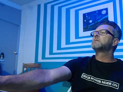 itsmeyes69 online show from 02/07/25, 09:26