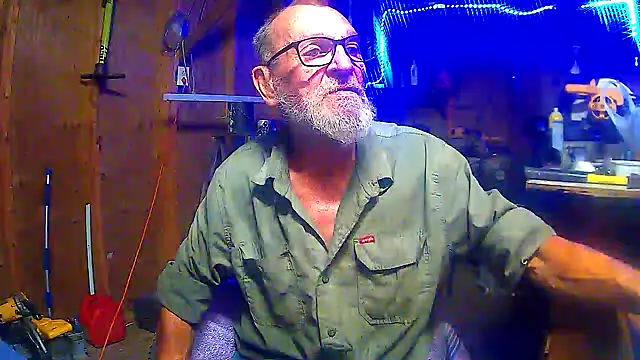 Snapshot of Aldick68 chatting on 07/05/26, 02:51 Aldick68 online show from 07/05/26, 02:51