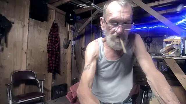 Snapshot of Aldick68 chatting on 07/13/26, 01:41 Aldick68 online show from 07/13/26, 01:41