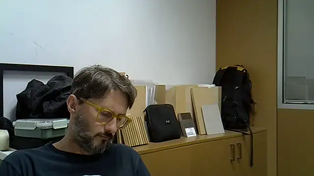 Cellino4 online show from 10/01/25, 04:02