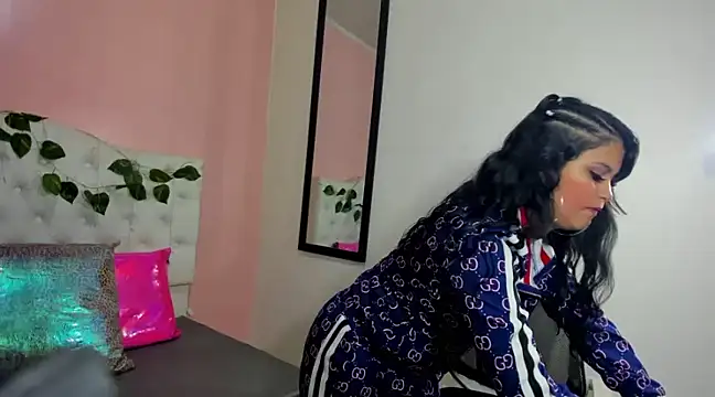 EmmySweett2 online show from 02/12/25, 12:55