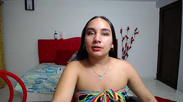 Snapshot of Maylin_horny19 chatting on 06/16/26, 03:09 Maylin horny19 online show from 06/16/26, 03:09