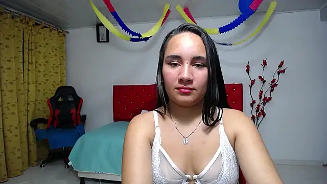 Snapshot of Maylin_horny19 chatting on 06/22/26, 03:25 Maylin horny19 online show from 06/22/26, 03:25