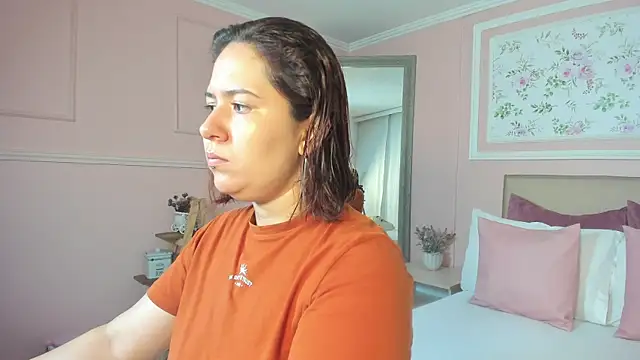 zoes milee online show from 03/17/25, 11:10