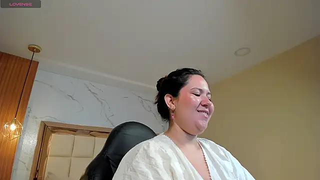 zoes milee online show from 03/19/26, 11:47