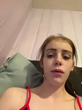 Snapshot of VioletxBlue chatting on 01/17/25, 10:34 VioletxBlue online show from 01/17/25, 10:34