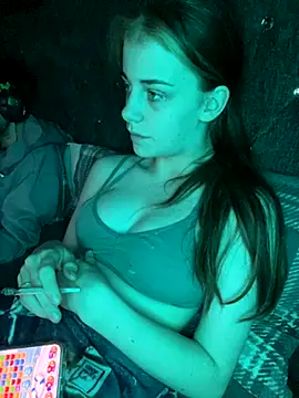 Snapshot of VioletxBlue chatting on 09/09/25, 09:14 VioletxBlue online show from 09/09/25, 09:14