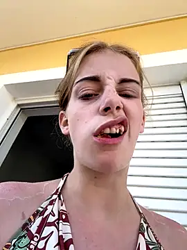 Snapshot of VioletxBlue chatting on 09/30/25, 01:49 VioletxBlue online show from 09/30/25, 01:49